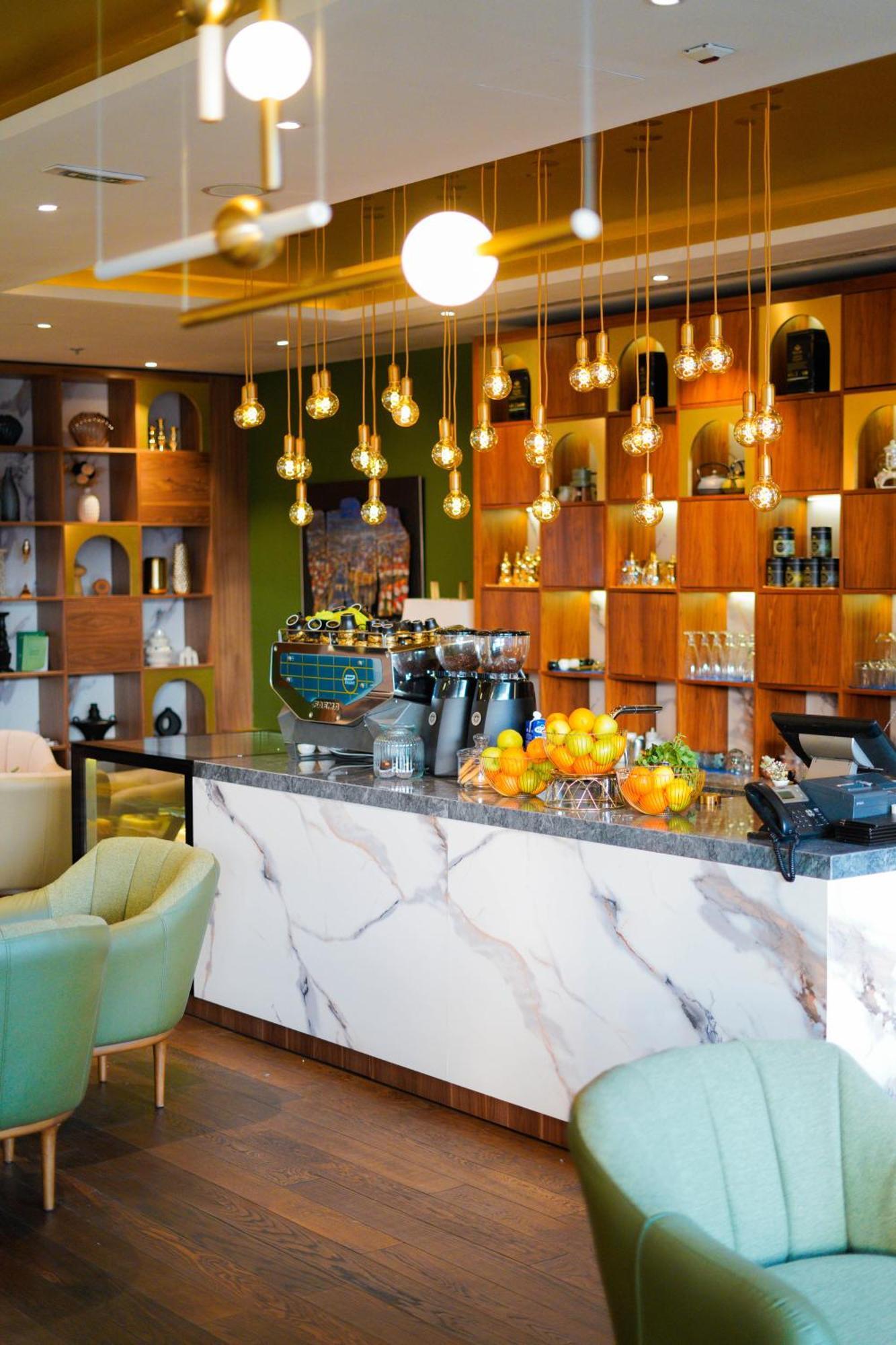 สวิสโซเทล ซาราเจโว Hotel ซาราเยโว ภายนอก รูปภาพ The bar at the hotel