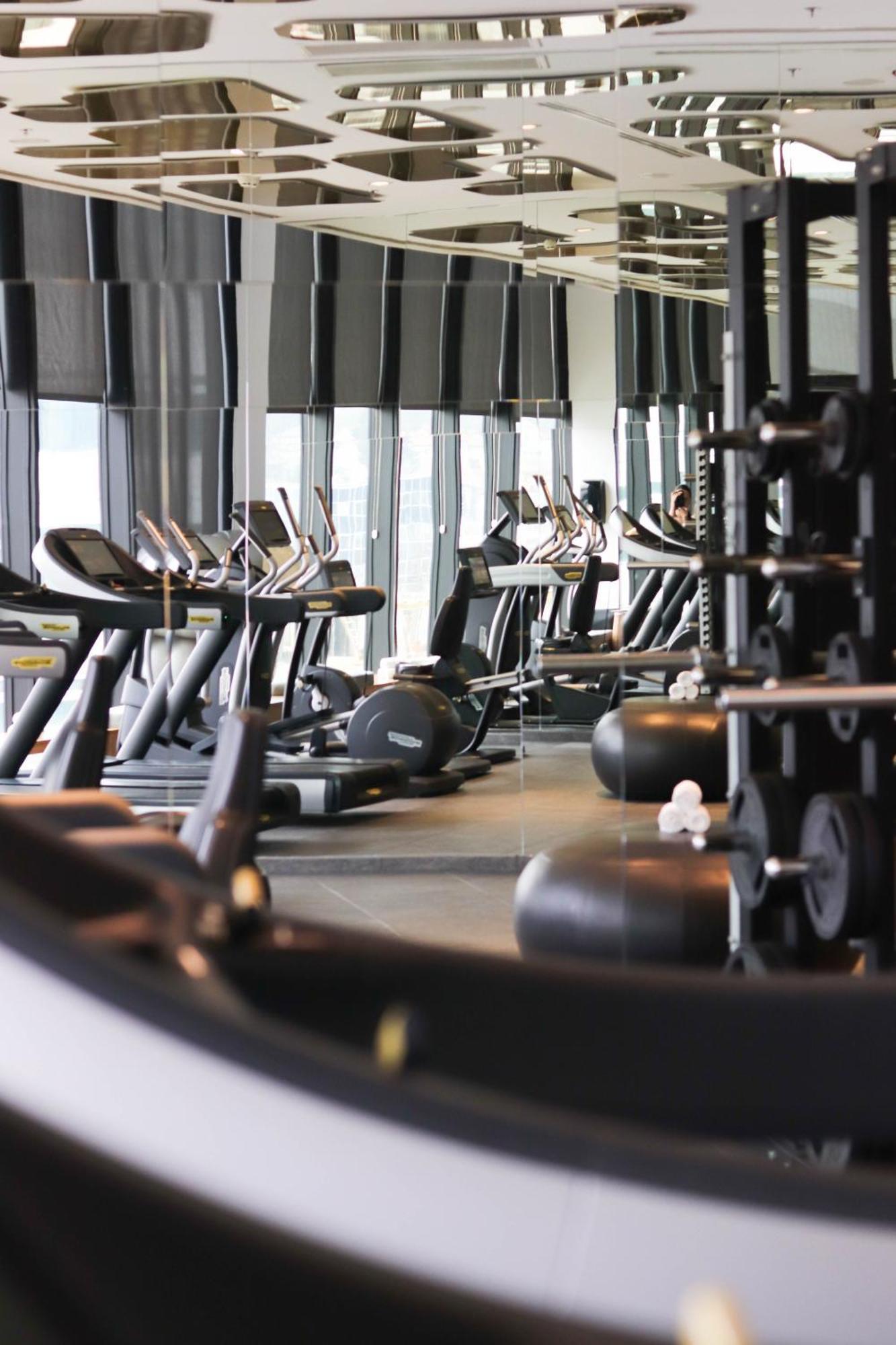 สวิสโซเทล ซาราเจโว Hotel ซาราเยโว ภายนอก รูปภาพ The gym at the 57th floor