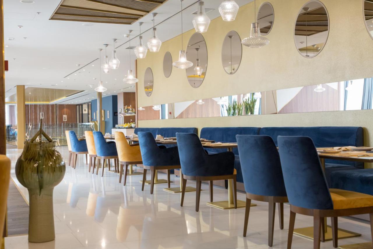 สวิสโซเทล ซาราเจโว Hotel ซาราเยโว ภายนอก รูปภาพ The restaurant